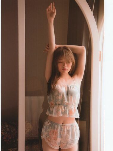 Mai Shiraishi (白石 麻衣)